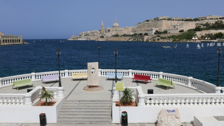 In Ta' Xbiex hat die Deutsche Botschaft in Malta ihren Sitz. Im Hintergrund Valletta