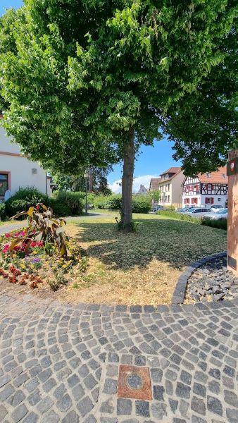 ... und Wohnstadt am Rande des Taunus mit fast dörflichem Ortskern. Fotos: © Valletta | Das Journal / BSF