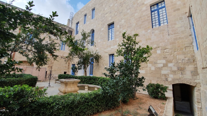 Der Innehof des Inquisitor's Palace in Birgu