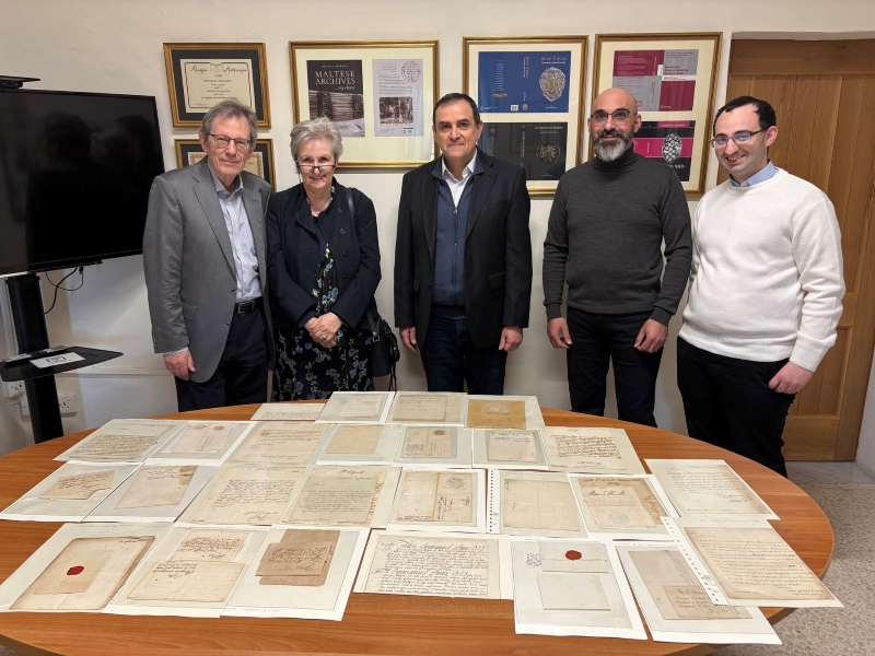 Übergabe der historischen Großmeisterbriefe an das Nationalarchiv von Malta in Rabat
