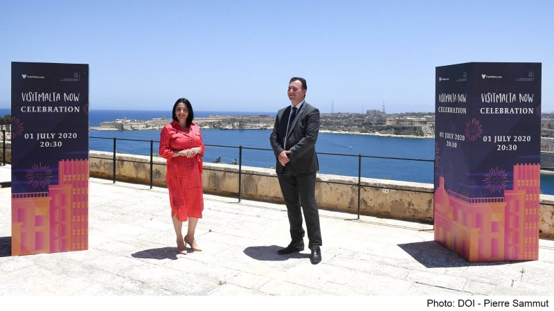 Julia Farrugia Portelli, Ministerin für Tourismus und Verbraucherschutz und Johann Buttigieg, CEO der Malta Tourism Authority bei der Präsentation der Veranstaltung.